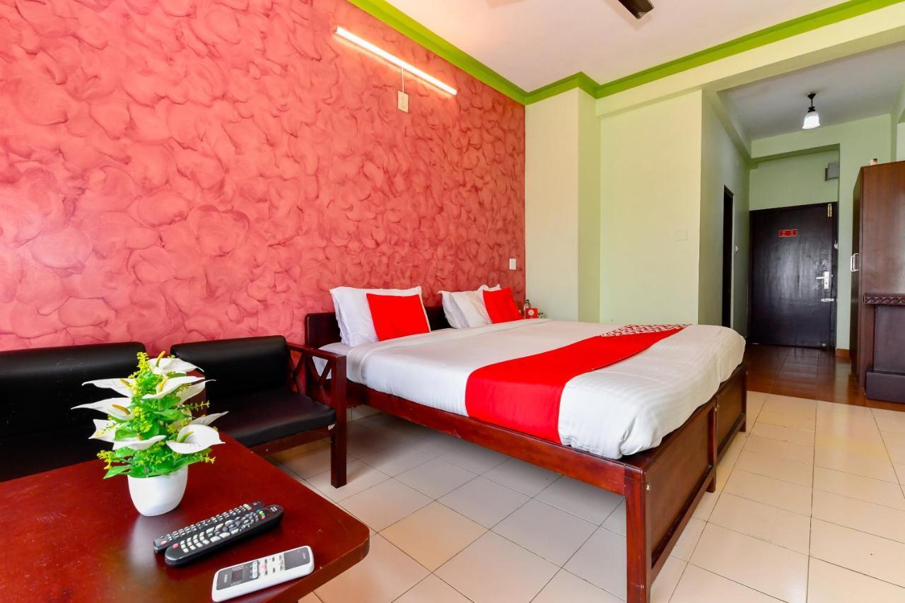 Oyo Flagship 9560 Hotel Bellwether Kochi Exterior photo